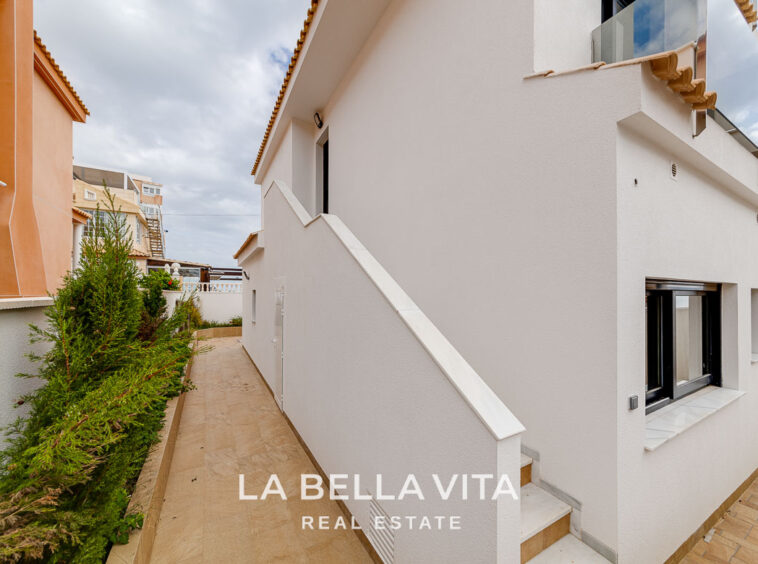 Frontline Sea View Property by the beach for sale in La Mata, Torrevieja