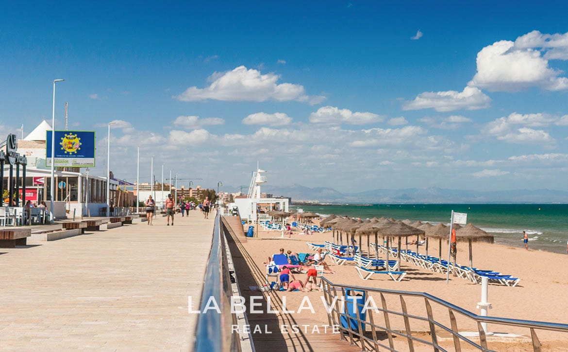 Frontline Sea View Property by the beach for sale in La Mata, Torrevieja