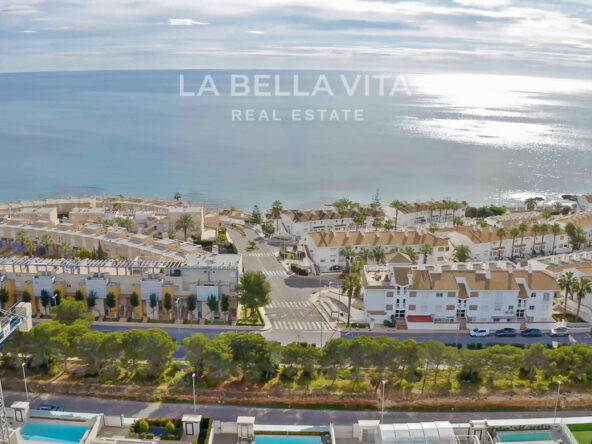 Luxury Villa for sale in Dehesa de Campoamor, Orihuela Costa