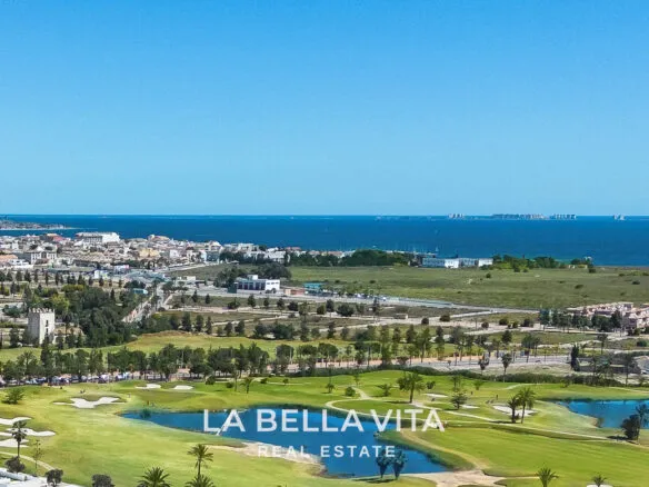 New Build Properties with pool for sale in Los Alcazares near Serena Golf Course