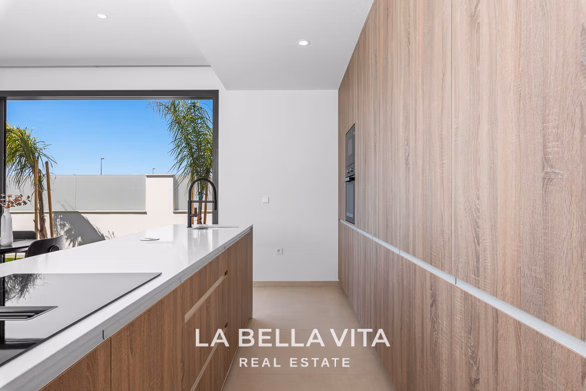 New Build Properties with pool for sale in Los Alcazares near Serena Golf Course