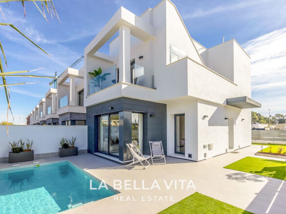 New Build Properties with private pools for sale in Santiago de la Ribera, Murcia, Spain