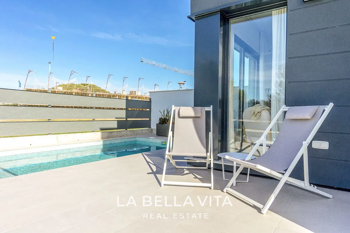 New Build Properties with private pools for sale in Santiago de la Ribera, Murcia, Spain