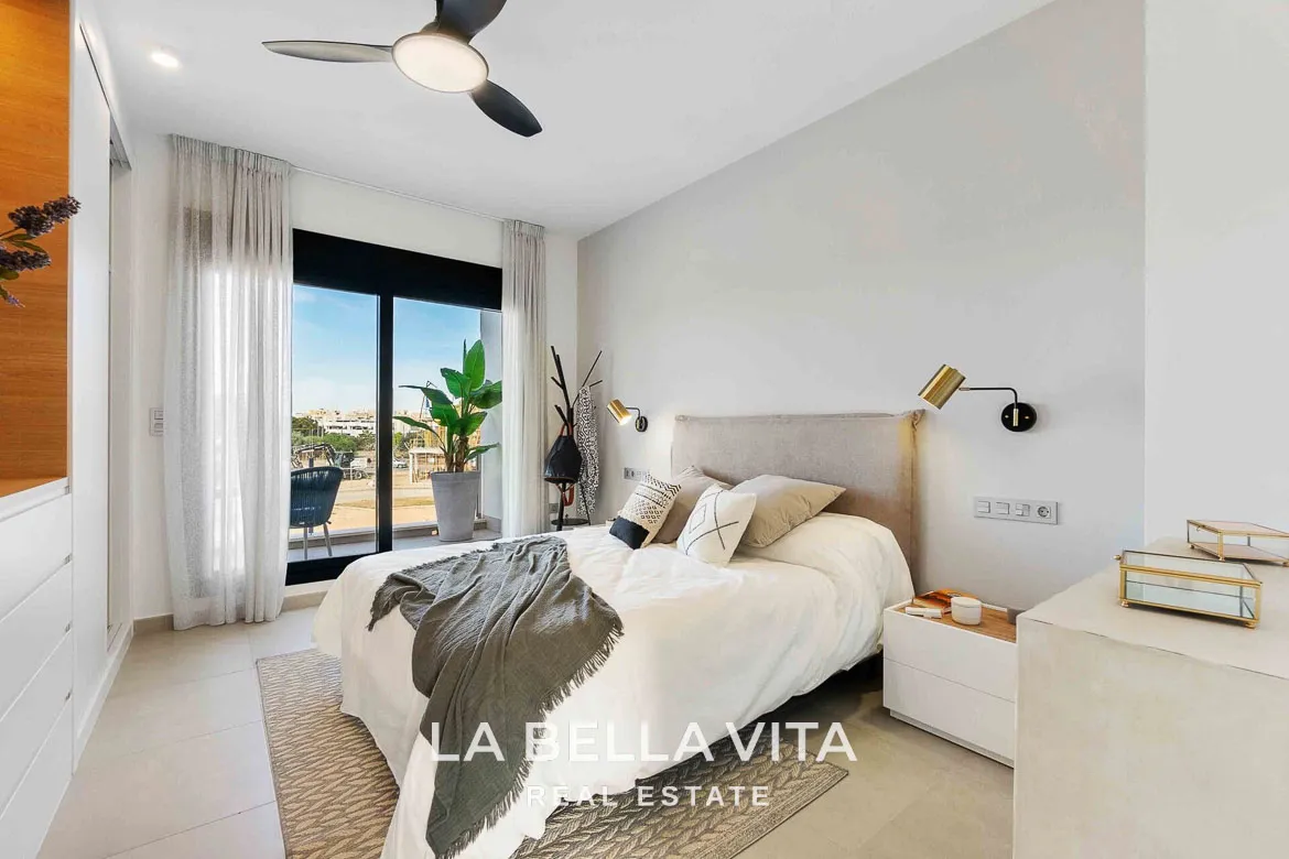 New Build Properties with private pools for sale in Santiago de la Ribera, Murcia, Spain