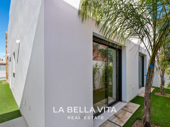 New Houses with private pools for sale in Los Alcazares near Serena Golf Course, Murcia, Spain