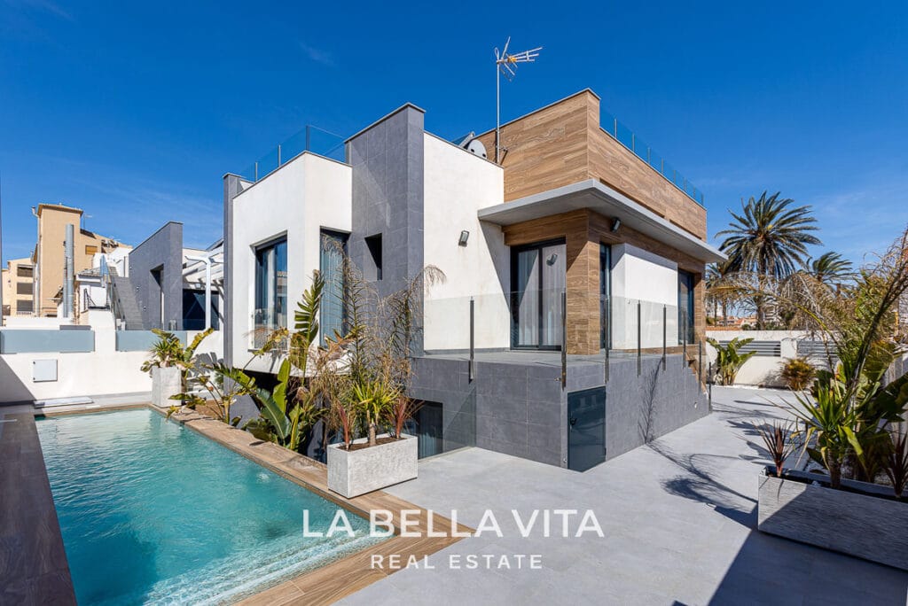 New Luxury Beachfront Properties with private pool by the sea for sale in La Mata, Alicante