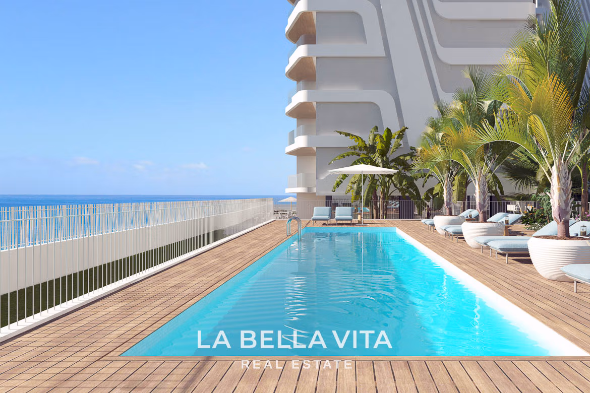 Luxury Beachfront Apartments for sale in La Manga, Mar Menor, Murcia, Spain