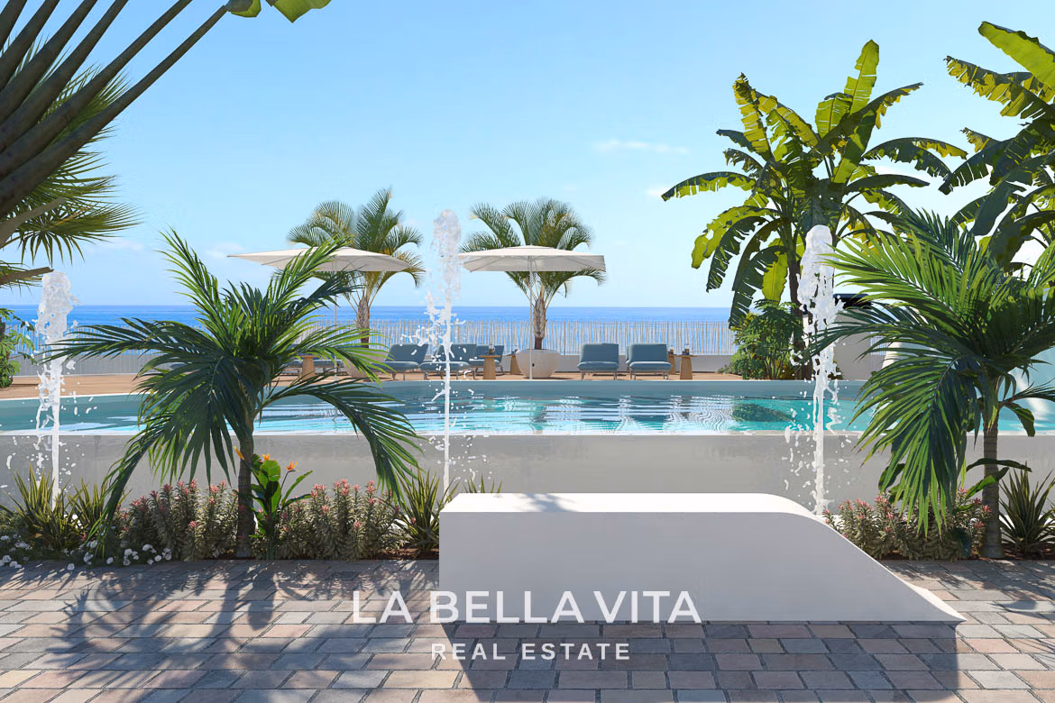 Luxury Beachfront Apartments for sale in La Manga, Mar Menor, Murcia, Spain