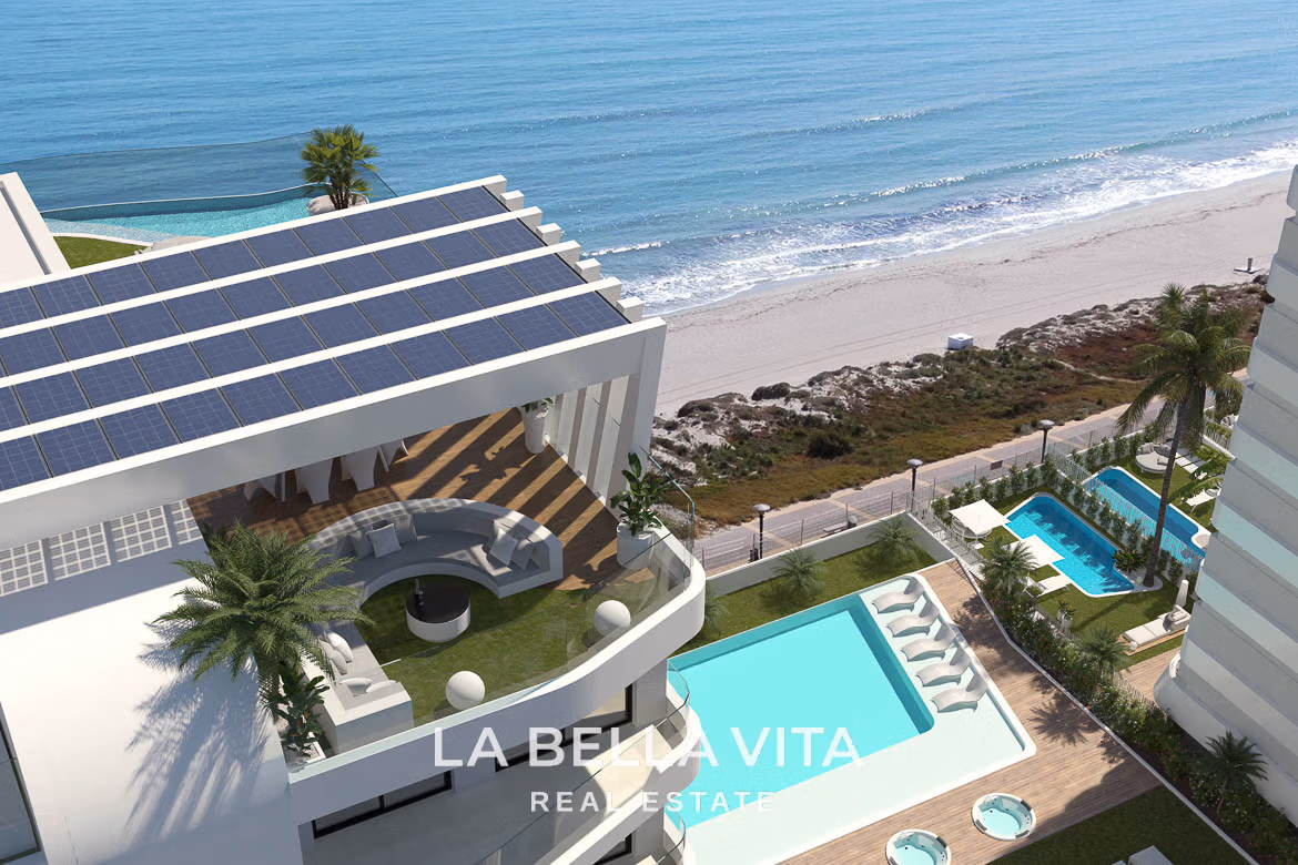 Luxury Beachfront Apartments for sale in La Manga, Mar Menor, Murcia, Spain
