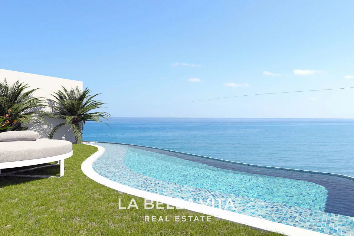 Luxury Beachfront Apartments for sale in La Manga, Mar Menor, Murcia, Spain