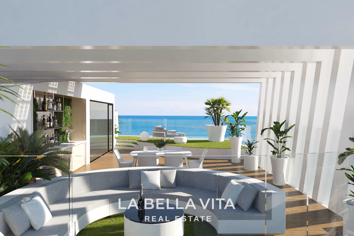 Luxury Beachfront Apartments for sale in La Manga, Mar Menor, Murcia, Spain