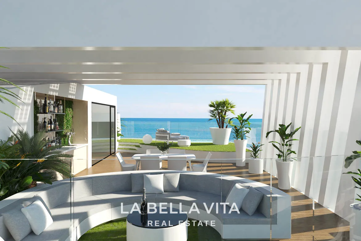 Luxury Beachfront Apartments for sale in La Manga, Mar Menor, Murcia, Spain