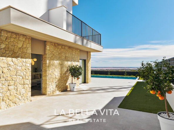 Luxury New Build Properties with Sea Views for sale in San Miguel de Salinas, Alicante