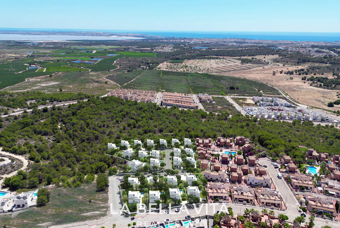 Luxury New Build Properties with Sea Views for sale in San Miguel de Salinas, Alicante