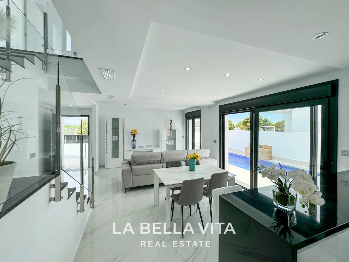 New Build Villas with private pools for sale in Dolores, Alicante, Spain