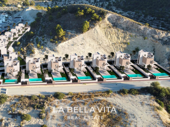 Beautiful New Build Villas with private pools for sale in Finestrat, Benidorm, Alicante