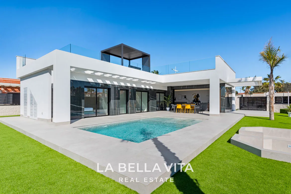 Detached Modern Luxury Villas for sale in Algorfa, La Finca Golf Resort, Costa Blanca, Alicante