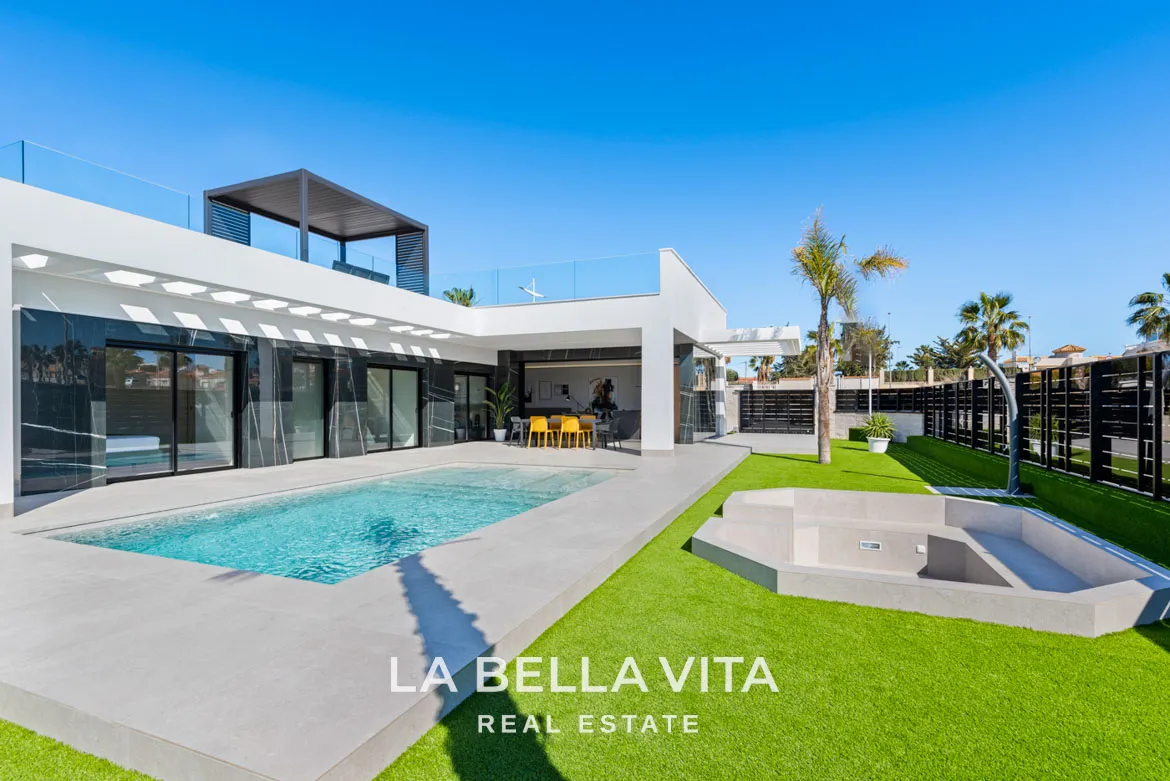 Detached Modern Luxury Villas for sale in Algorfa, La Finca Golf Resort, Costa Blanca, Alicante