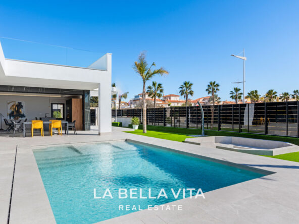 Detached Modern Luxury Villas for sale in Algorfa, La Finca Golf Resort, Costa Blanca, Alicante