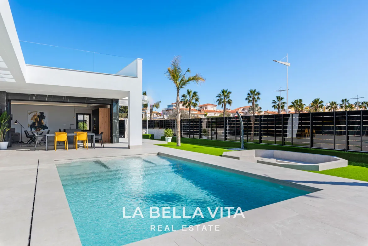 Detached Modern Luxury Villas for sale in Algorfa, La Finca Golf Resort, Costa Blanca, Alicante