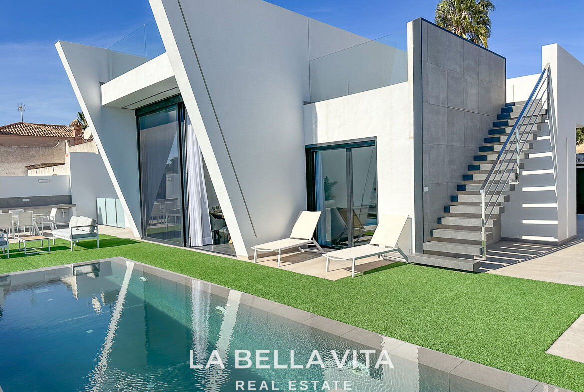 Luxury New Build Villa with Private Pool, Basement and Garage for sale in Los Balcones, Torrevieja