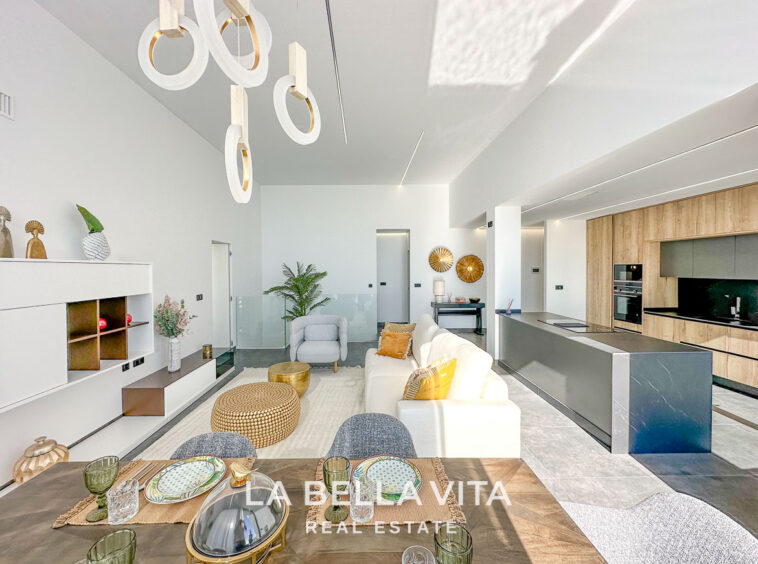 Luxury New Build Villa with Private Pool, Basement and Garage for sale in Los Balcones, Torrevieja