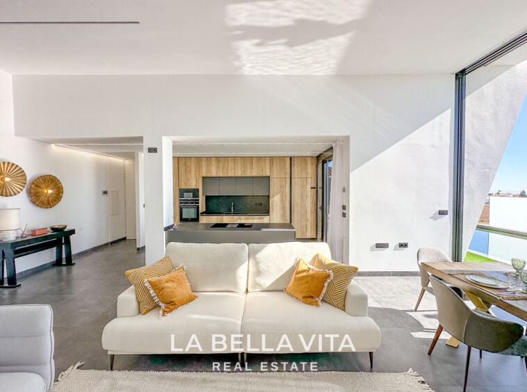 Luxury New Build Villa with Private Pool, Basement and Garage for sale in Los Balcones, Torrevieja
