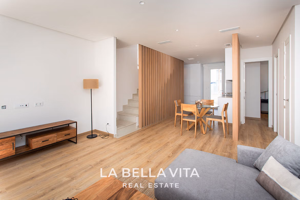 New Build Properties with basement and private pool for sale in Hondon de las Nieves, Alicante
