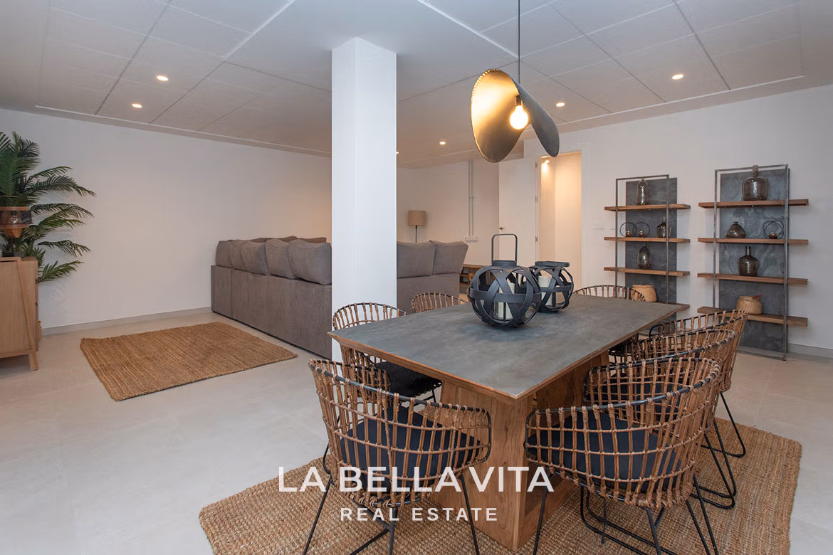 New Build Properties with basement and private pool for sale in Hondon de las Nieves, Alicante
