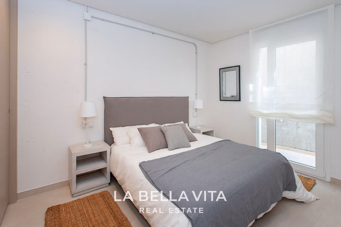 New Build Properties with basement and private pool for sale in Hondon de las Nieves, Alicante