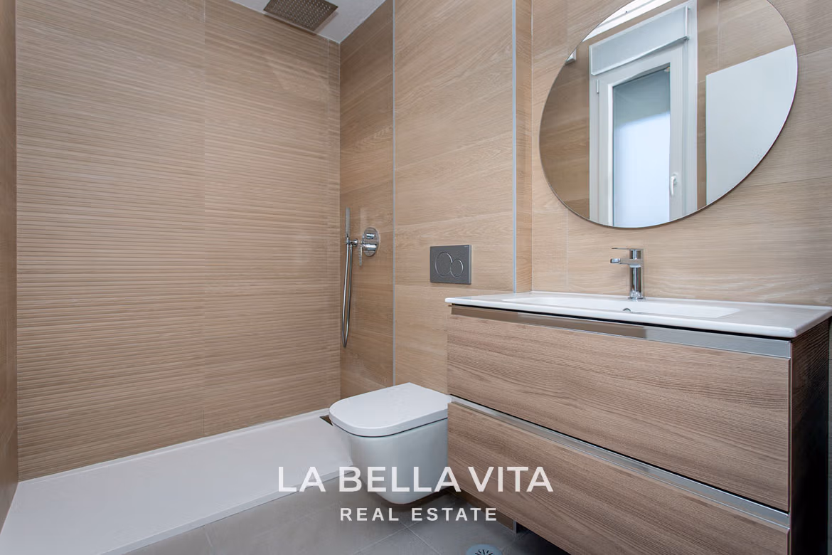 New Build Properties with basement and private pool for sale in Hondon de las Nieves, Alicante
