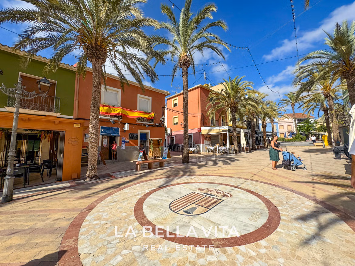 New Build Properties with basement and private pool for sale in Hondon de las Nieves, Alicante