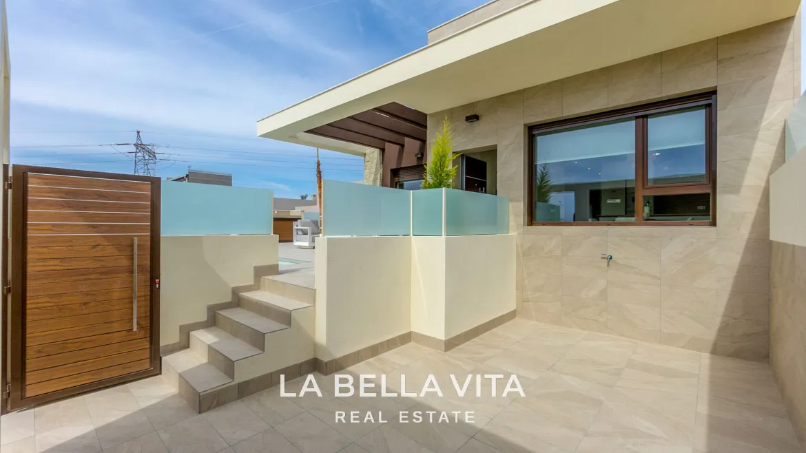 New Build single storey Villas with Private Pools and solarium for sale in Ciudad Quesada, Alicante