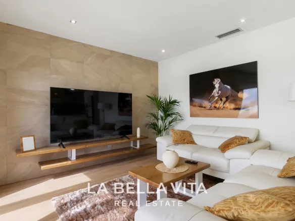 New Build single storey Villas with Private Pools and solarium for sale in Ciudad Quesada, Alicante