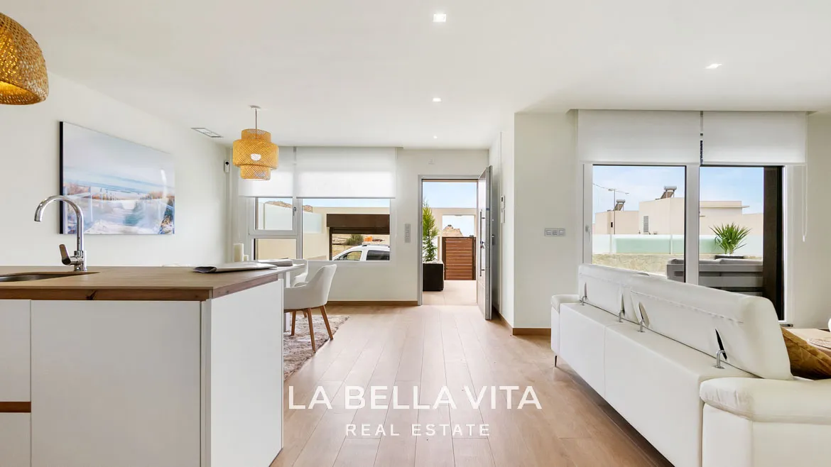 New Build single storey Villas with Private Pools and solarium for sale in Ciudad Quesada, Alicante