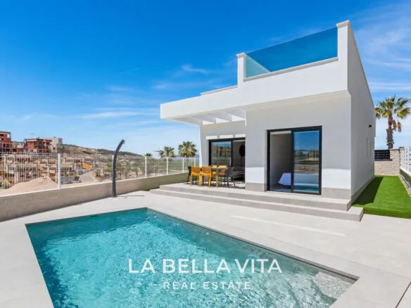 New Build Villas with private pool and solarium for sale in Algorfa La Finca Golf, Alicante