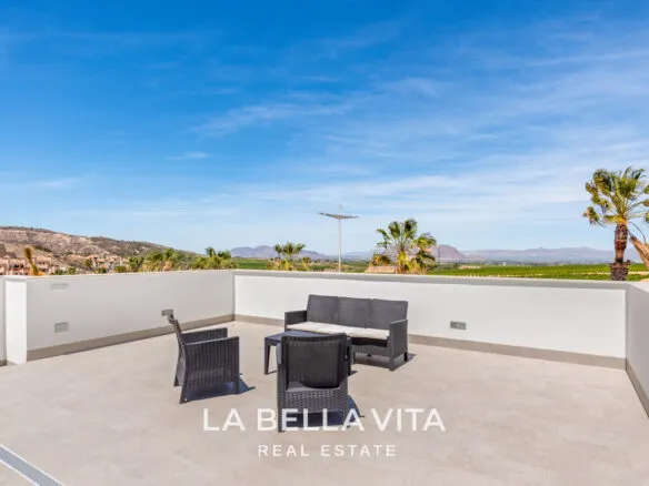 New Build Villas with private pool and solarium for sale in Algorfa La Finca Golf, Alicante