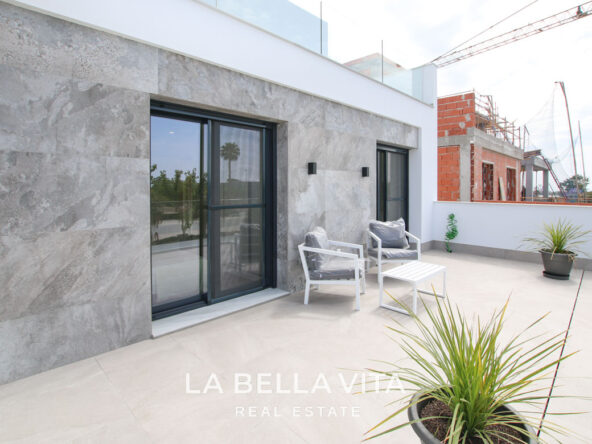 New Build Villas with private pools and garage for sale in Pilar de la Horadada, Alicante