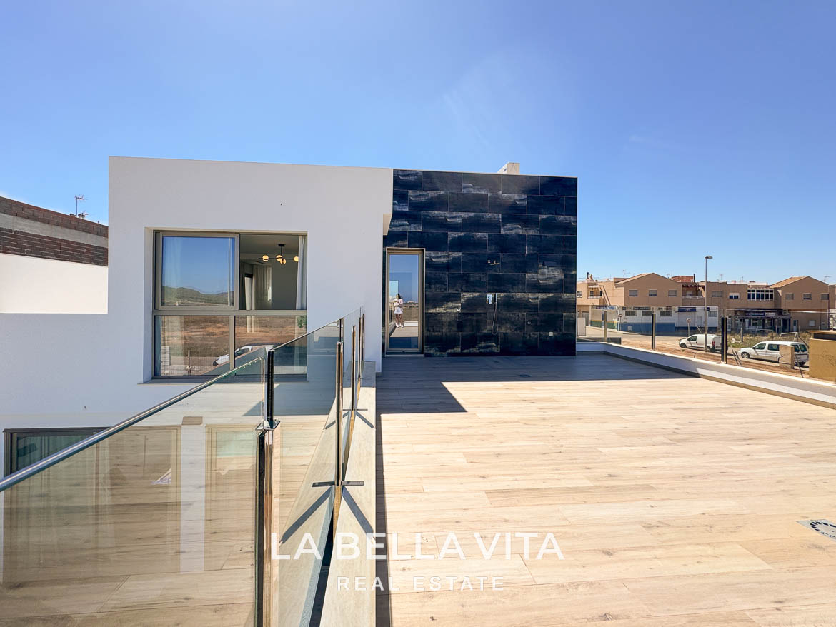 Modern Spacious Property with private pool and garage for sale in Los Belones, Cartagena, Murcia