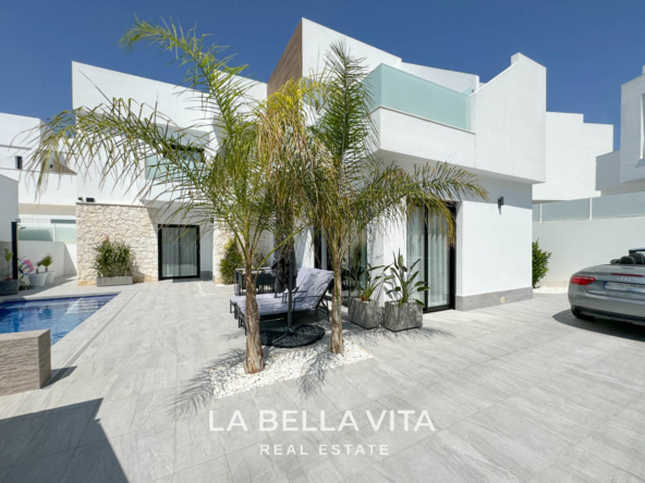 Modern Luxury Resale Property with Private Pool for Sale in La Herrada, Los Montesinos, Alicante, Spain