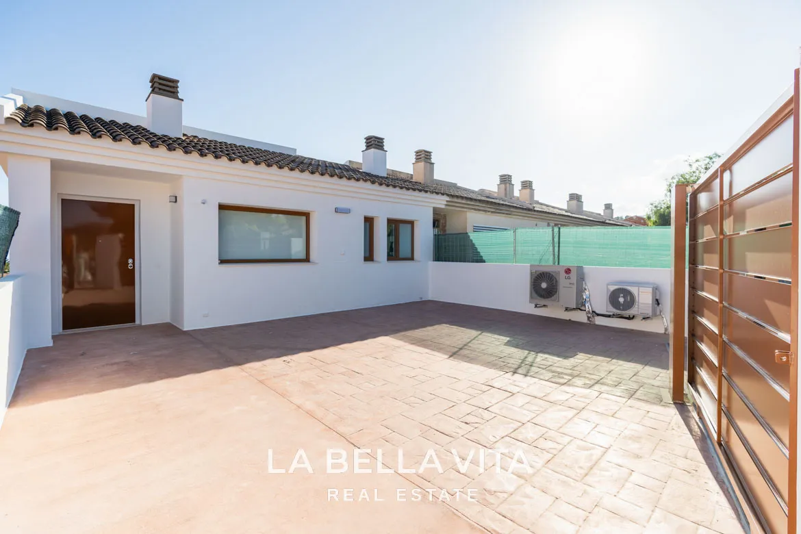 Brand-new Modern Properties with Sea Views for Sale in La Nucia, Alicante
