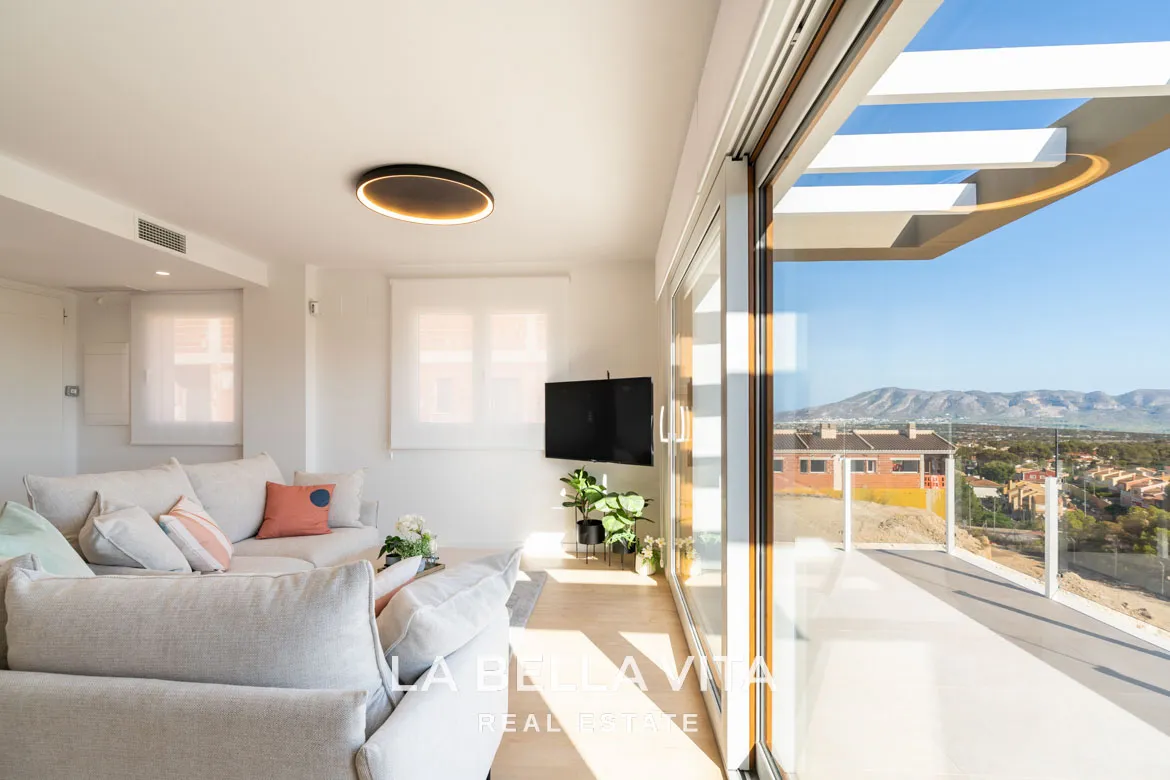Brand-new Modern Properties with Sea Views for Sale in La Nucia, Alicante