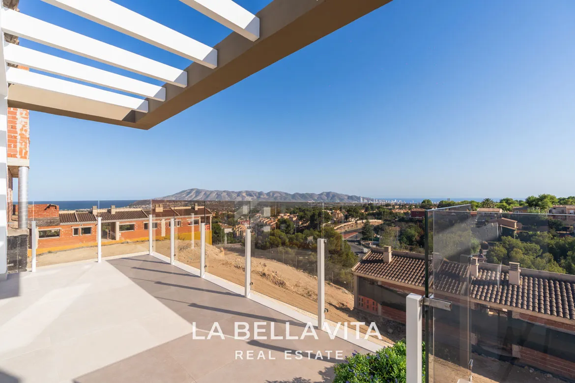Brand-new Modern Properties with Sea Views for Sale in La Nucia, Alicante