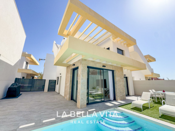 Modern Resale Villa with Private Pool for sale in La Herrada, Los Montesinos