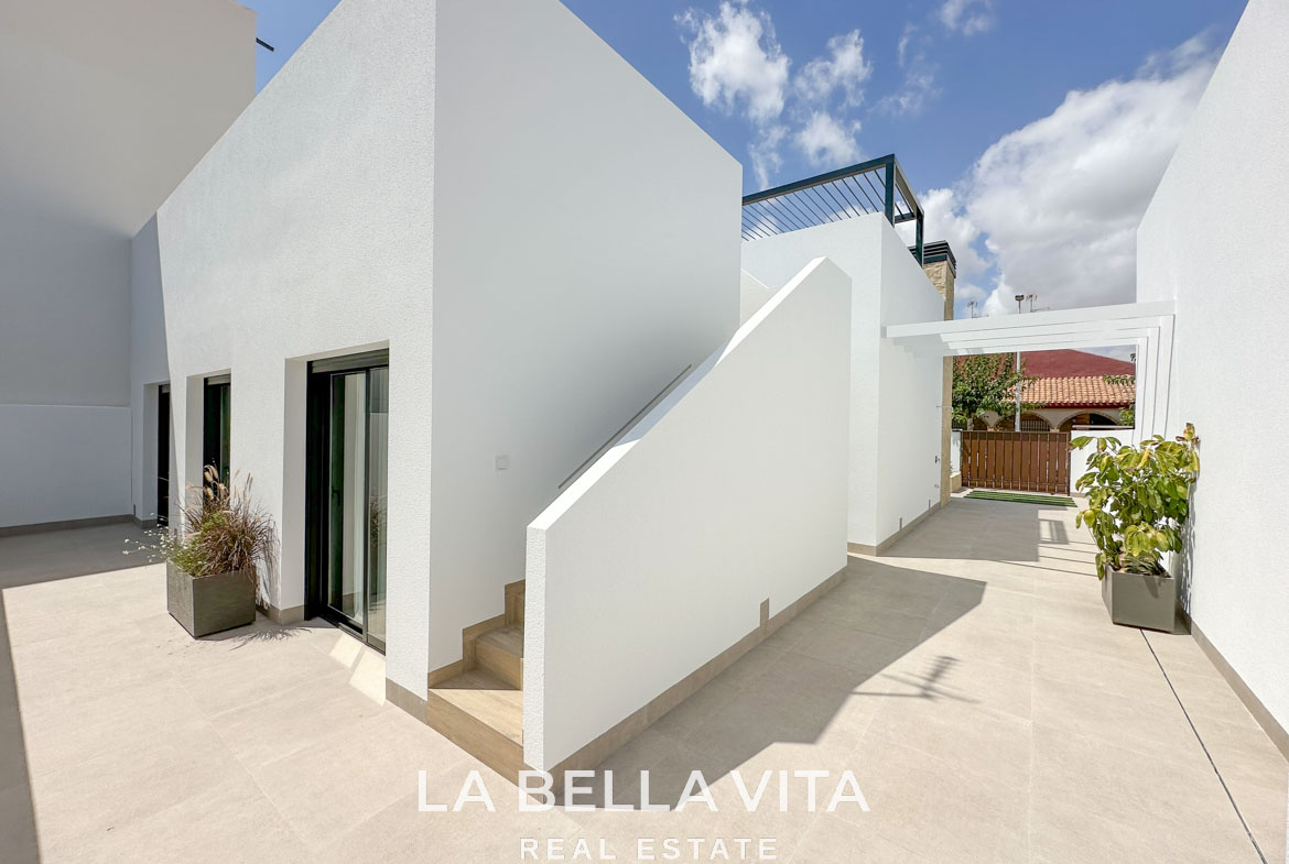 New Build Luxury Villas on One Level for Sale in San Pedro del Pinatar, Murcia