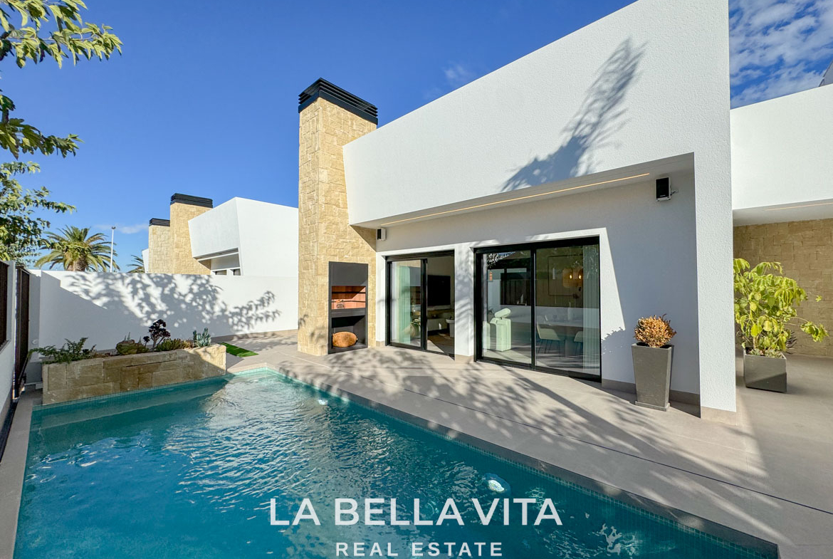 New Build Luxury Villas on one level for sale in San Pedro del Pinatar, Murcia