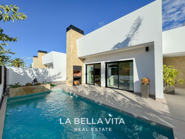 New Build Luxury Villas on one level for sale in San Pedro del Pinatar, Murcia