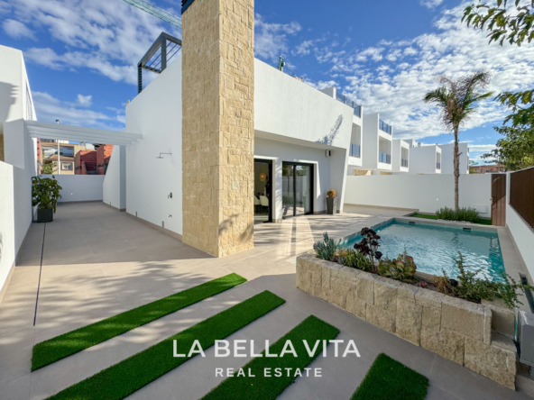 New Build Luxury Villas on one level for sale in San Pedro del Pinatar, Murcia