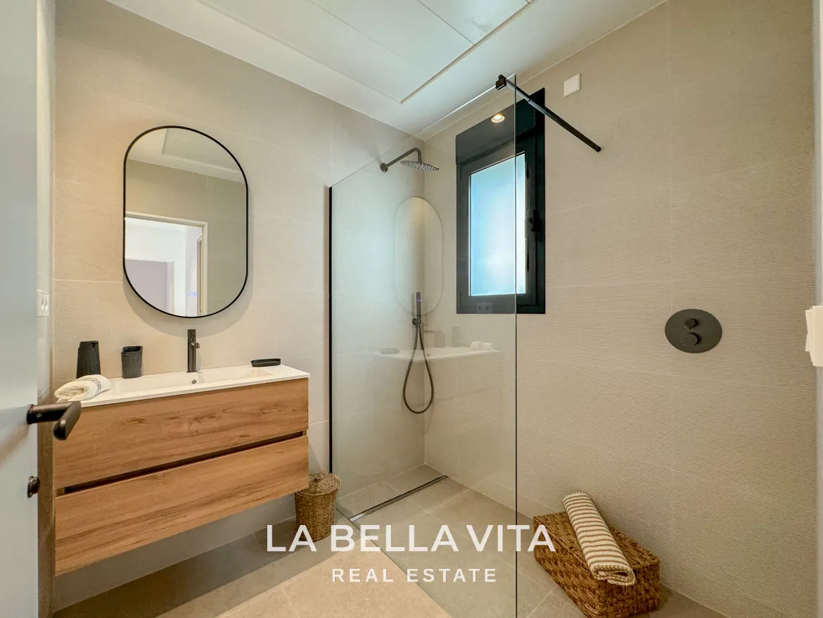 New Build Luxury Villas on one level for sale in San Pedro del Pinatar, Murcia