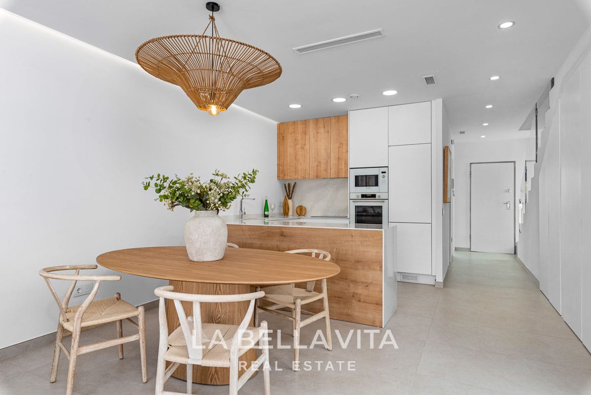 New Build Modern Mediterranean-Style Villa for sale in Mil Palmeras, Alicante